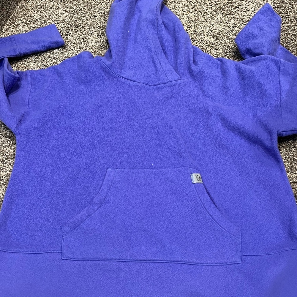 VSX Sport Vibrant Purple Fleece size small